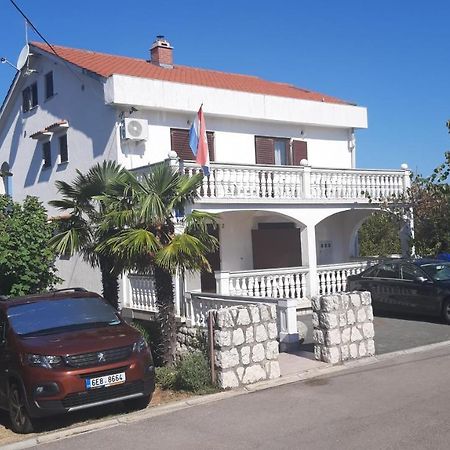 Apartments Rendulic Malinska Exterior photo